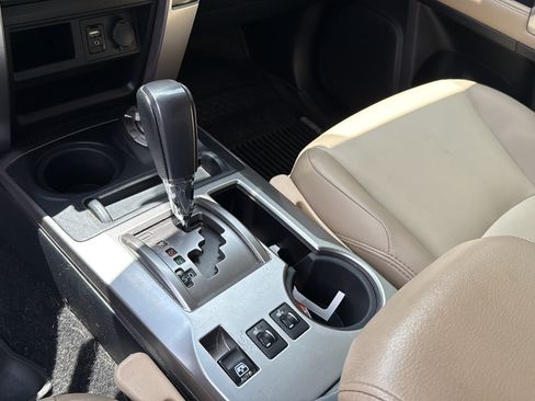 Used 2018 Toyota 4Runner SR5 Premium AWD/4WD image 29