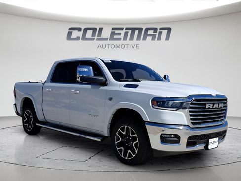 New 2026 RAM 1500 Laramie AWD/4WD image 7