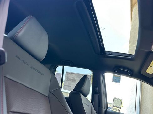 New 2025 Honda Ridgeline Black Edition image 17