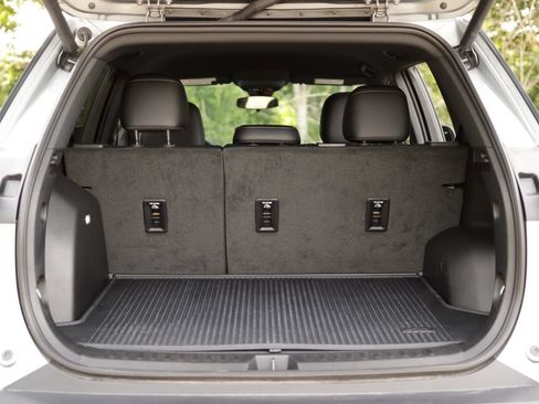 Used 2026 Chevrolet Equinox LT w/ Convenience Package II FWD image 29