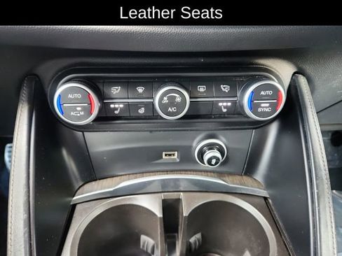 Used 2019 Alfa Romeo Stelvio Ti Lusso w/ Quick Order Package 22X Lusso image 44