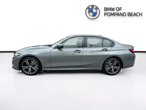Used 2023 BMW 330i Sedan w/ Driving Assistance Package RWD image 4