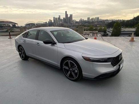 Certified 2025 Honda Accord Sport image 30