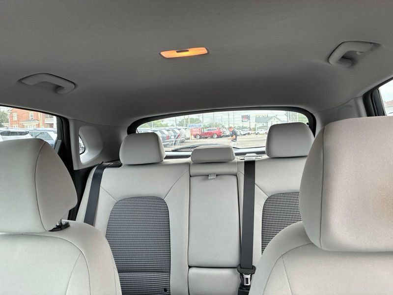 Used 2023 Hyundai Kona SE w/ Cargo Package AWD/4WD image 11