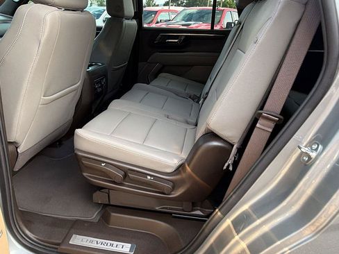 Used 2025 Chevrolet Tahoe LT w/ Comfort Package RWD image 23