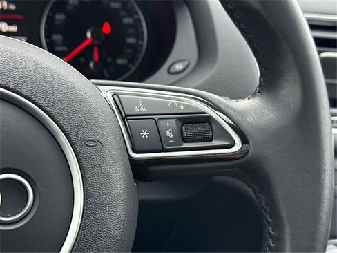 Used 2018 Audi Q3 2.0T Premium Plus w/ Premium Plus Package image 35