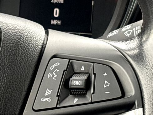 Used 2022 Chevrolet Trax LT w/ Driver Confidence Package image 12