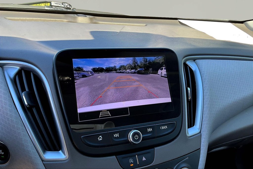 Used 2025 Chevrolet Malibu LT FWD image 15