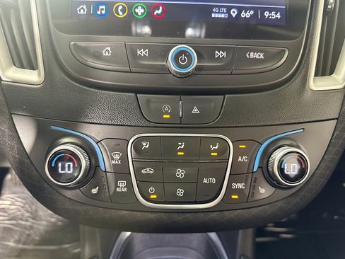 Used 2023 Chevrolet Malibu LT image 27