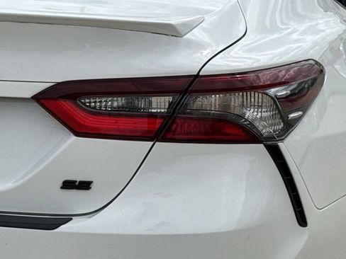 Used 2023 Toyota Camry SE FWD image 6