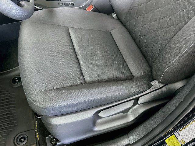 Used 2024 Toyota Corolla LE FWD image 21