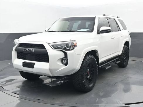 Used 2023 Toyota 4Runner SR5 Premium w/ Moonroof Package AWD/4WD image 40