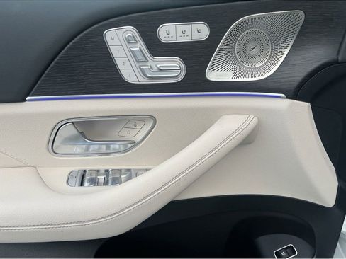 Certified 2025 Mercedes-Benz GLS 450 4MATIC image 16