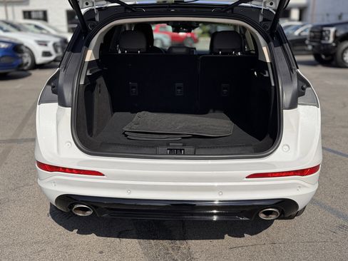 Used 2024 Lincoln Corsair Grand Touring w/ Equipment Group 301A image 10