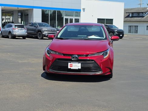 Certified 2024 Toyota Corolla LE FWD image 3
