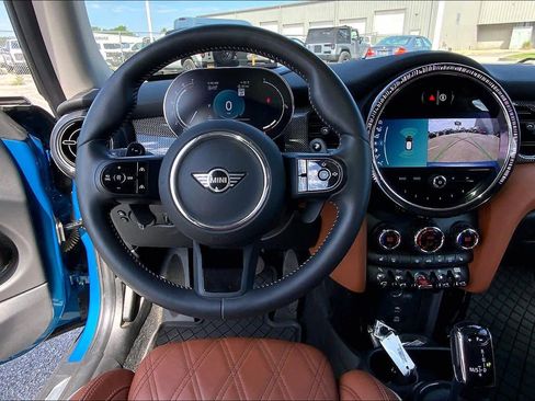 Used 2024 MINI Cooper S FWD image 6