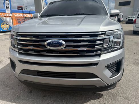 Used 2019 Ford Expedition Max XLT image 2