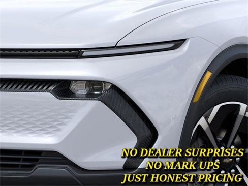 New 2026 Chevrolet Equinox EV LT image 10