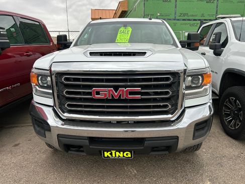Used 2019 GMC Sierra 3500 SLE w/ Suspension Package, Off-Road AWD/4WD image 3