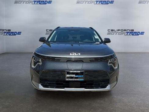 Used 2023 Kia Niro Wind FWD image 2
