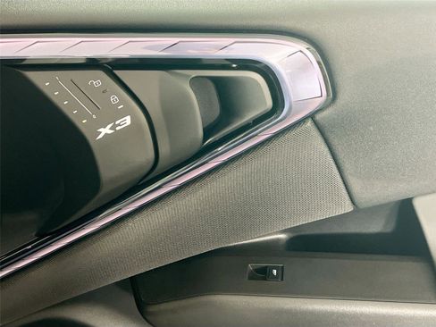 Used 2025 BMW X3 xDrive30i w/ Premium Package AWD/4WD image 30