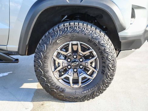 Used 2024 Chevrolet Colorado ZR2 image 10