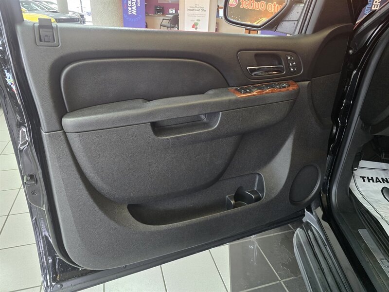 Used 2012 Chevrolet Suburban LTZ AWD/4WD image 6