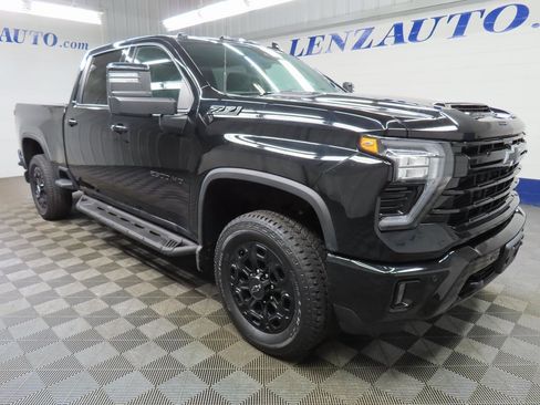 Used 2024 Chevrolet Silverado 2500 LTZ w/ LTZ Plus Package image 3