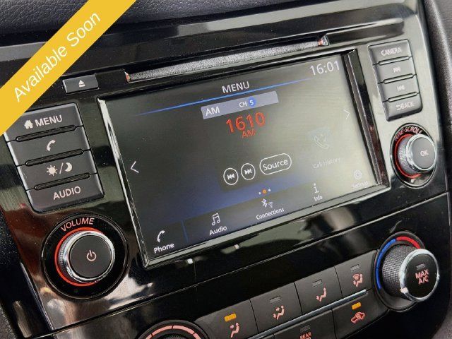Used 2019 Nissan Rogue SV AWD/4WD image 14