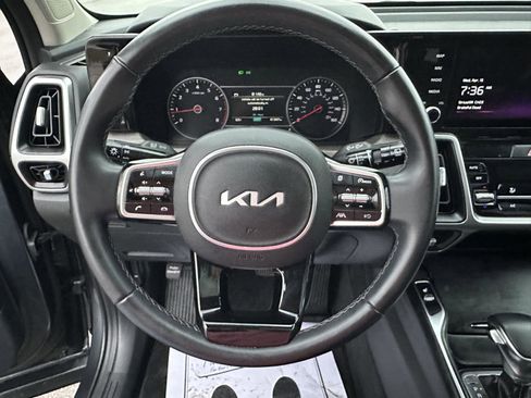 Used 2022 Kia Sorento S w/ Panoramic Sunroof Package AWD/4WD image 22