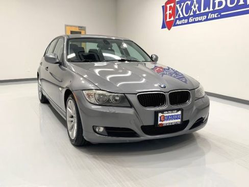 Used 2011 BMW 328i xDrive Sedan image 3