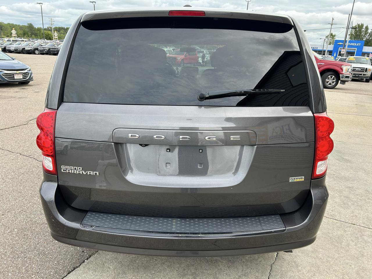Used 2018 Dodge Grand Caravan SE FWD image 6
