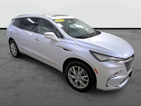 Used 2023 Buick Enclave Essence w/ Experience Buick Package AWD/4WD image 5