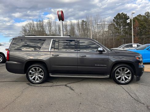 Used 2015 Chevrolet Suburban LTZ image 2