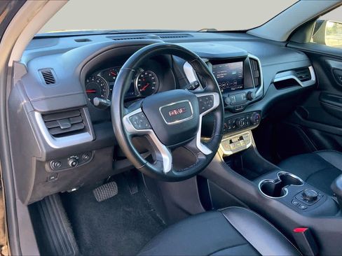 Used 2024 GMC Terrain SLT AWD/4WD image 17