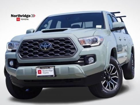 Used 2022 Toyota Tacoma TRD Sport w/ TRD Premium Sport Package AWD/4WD image 1