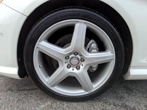 Used 2013 Mercedes-Benz CL 550 4MATIC image 51