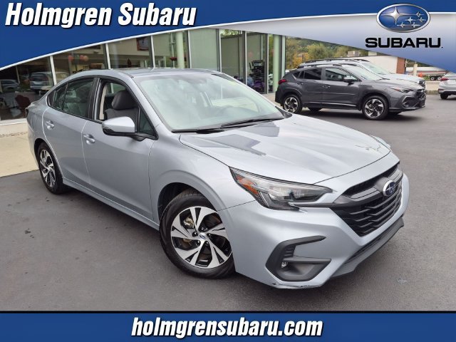 Used 2025 Subaru Legacy Premium AWD/4WD image 1