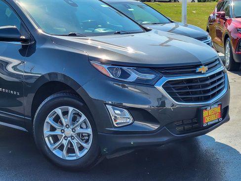 Certified 2021 Chevrolet Equinox LT image 2