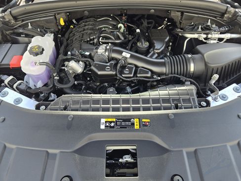 New 2025 Jeep Grand Cherokee Laredo X w/ Luxury Tech Group I image 23