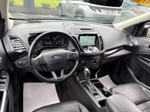 Used 2018 Ford Escape Titanium w/ Ford Safe & Smart Package AWD/4WD image 11