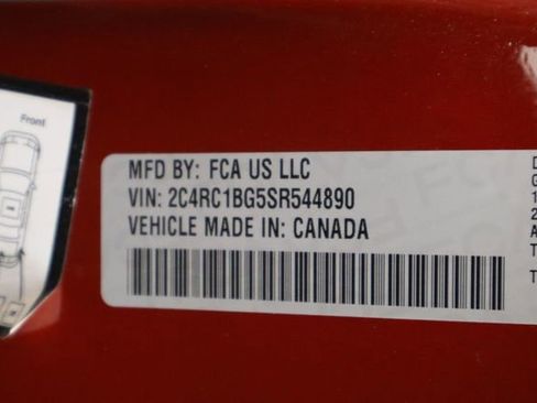 Used 2025 Chrysler Pacifica Select FWD image 41