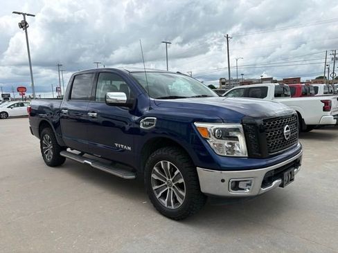 Used 2017 Nissan Titan SL AWD/4WD image 2