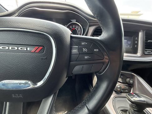 Used 2015 Dodge Challenger SXT RWD image 25