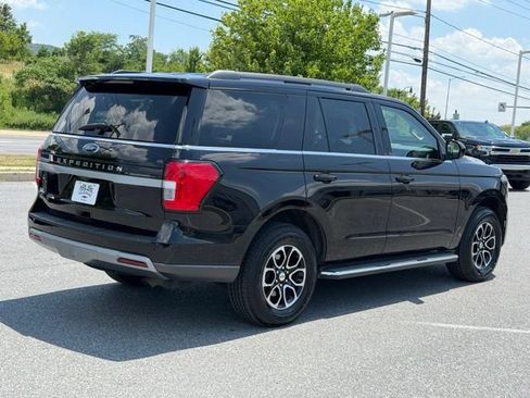 Used 2022 Ford Expedition XLT AWD/4WD image 14