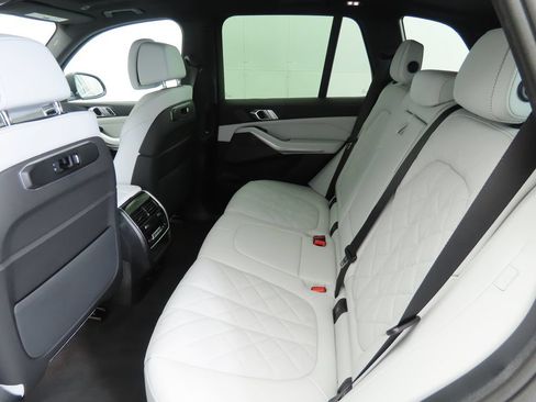 Used 2026 BMW X5 sDrive40i w/ Climate Comfort Package RWD image 23