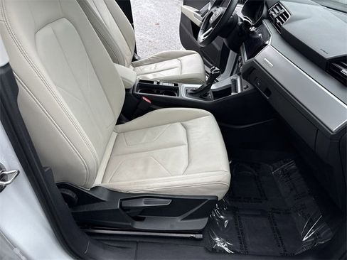 Used 2020 Audi Q3 2.0T Premium w/ Convenience Package image 10