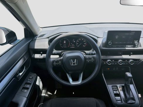 Used 2024 Honda CR-V EX image 16