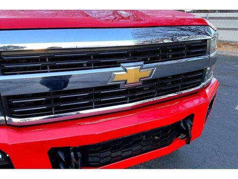 Used 2016 Chevrolet Silverado 2500 LT w/ LT Convenience Package image 31