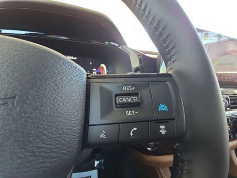 New 2026 Nissan Pathfinder Platinum image 12